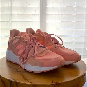 Adidas Cloudfoam size 8.5 W Pink/salmon